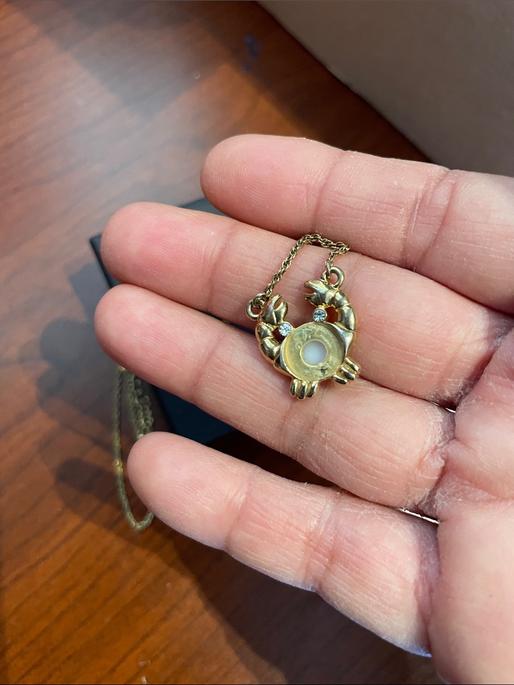 KATE SPADE Crab and Pearl Necklace preloved - Picture 5 of 8
